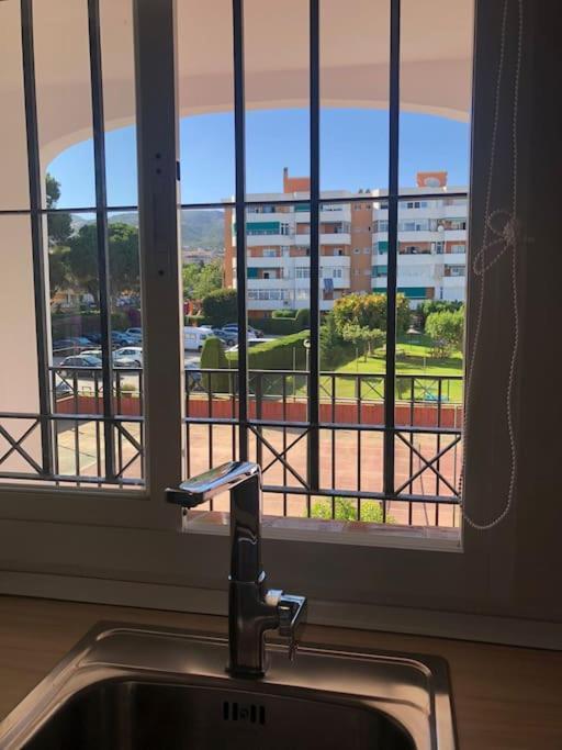 Encantador Apartamento Residencial Con Piscina Τορρεμολίνος Εξωτερικό φωτογραφία