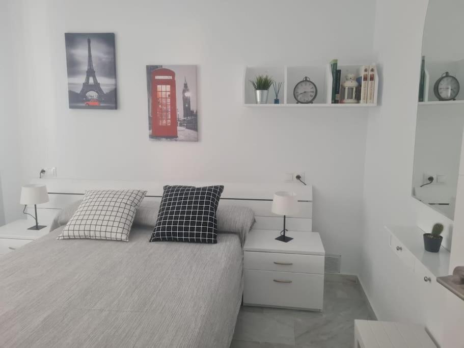 Encantador Apartamento Residencial Con Piscina Τορρεμολίνος Εξωτερικό φωτογραφία