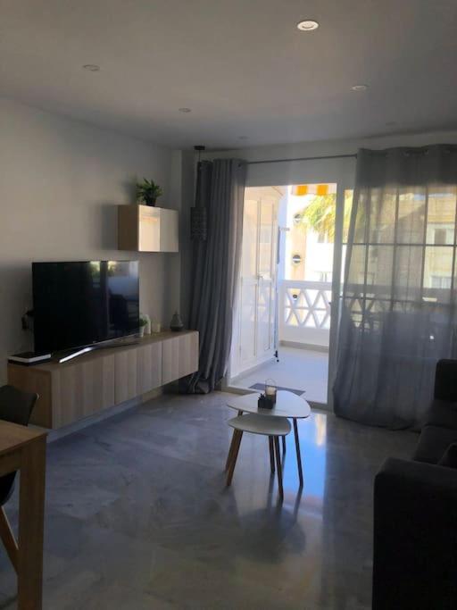 Encantador Apartamento Residencial Con Piscina Τορρεμολίνος Εξωτερικό φωτογραφία