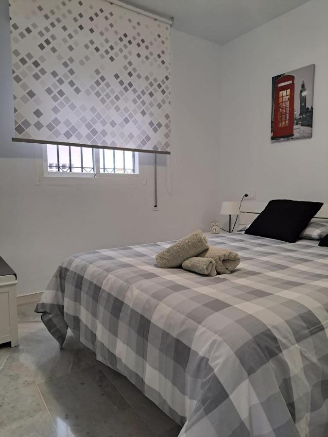 Encantador Apartamento Residencial Con Piscina Τορρεμολίνος Εξωτερικό φωτογραφία