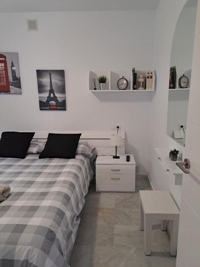 Encantador Apartamento Residencial Con Piscina Τορρεμολίνος Εξωτερικό φωτογραφία